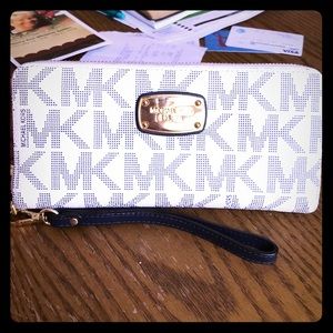 Michael Kors  wallet